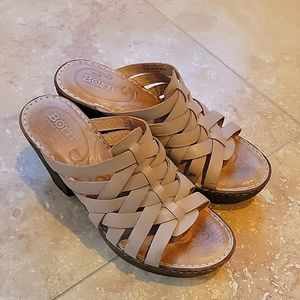 Born leather sandals, size 8